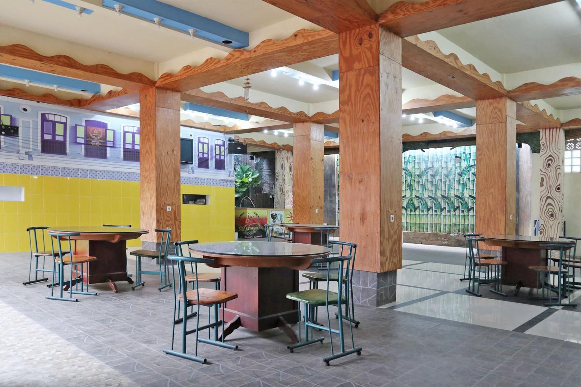 Hotel Oyo 1673 M Authentic Kost Man Padang  Exterior foto
